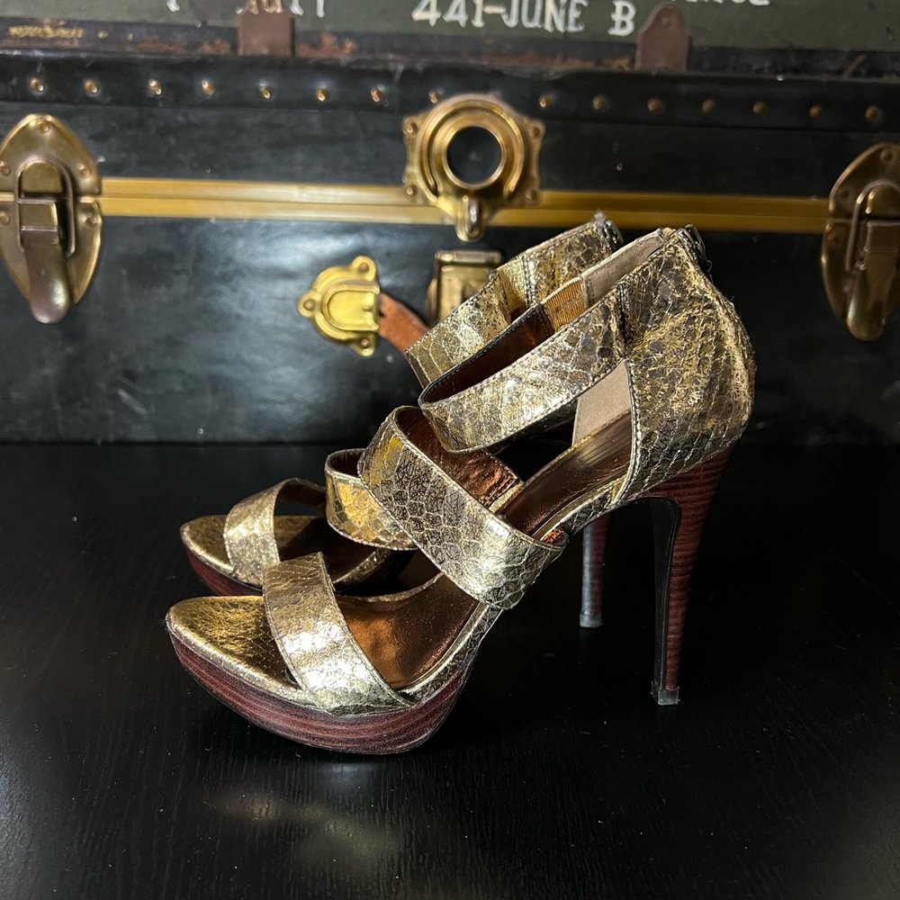 Pelle Moda Platform Sandal Heels